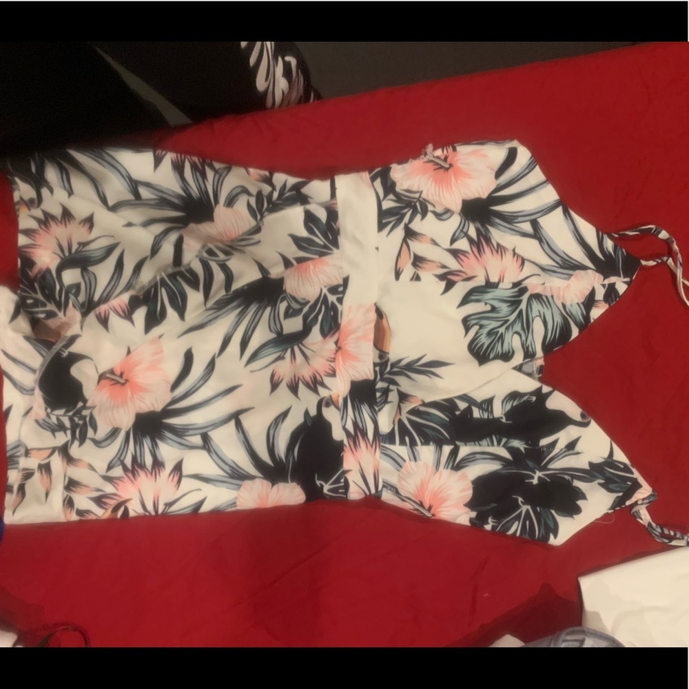 Romper with designs